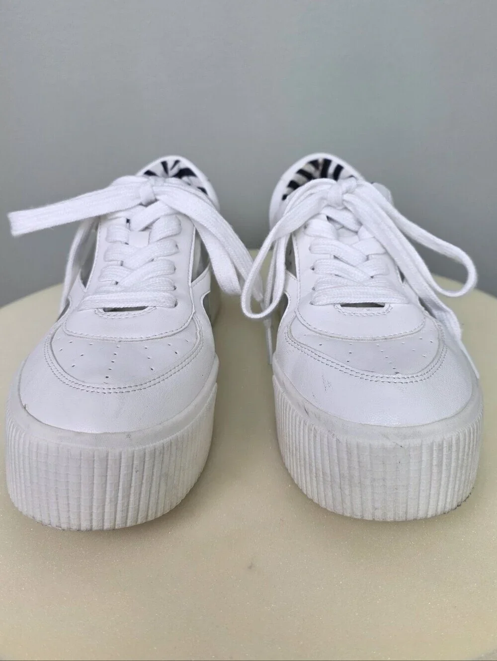 Mix No. 6 Emmalyn Clear Panel Platform Flatform Sneakers White Size 7.5 M - EUC!